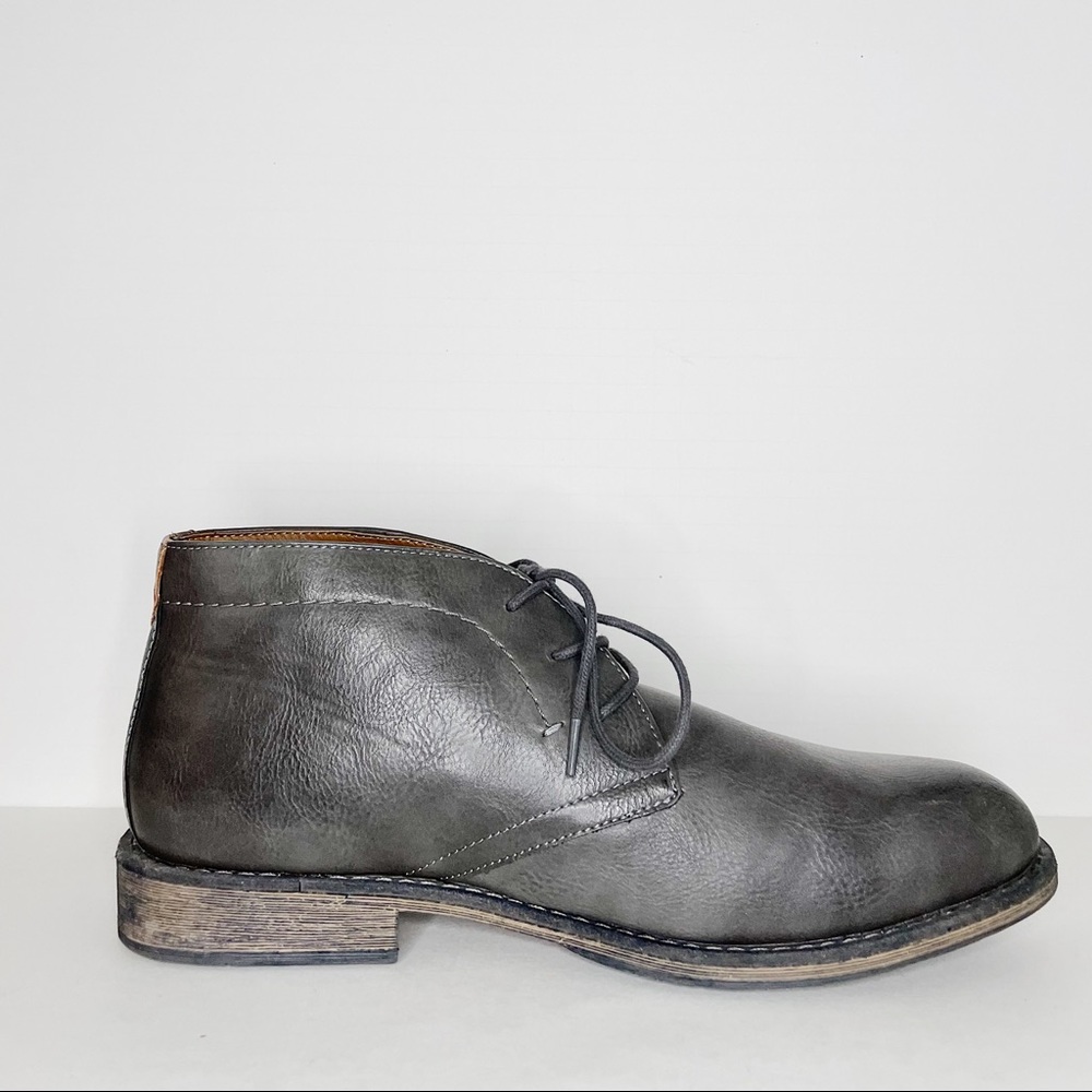 Sonoma Grey Low-Cut Boots (Size 11)